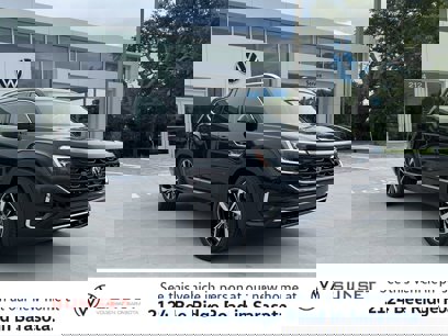 New 2025 Volkswagen Atlas SEL Premium R-Line