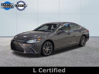 Used 2023 Lexus ES 300h w/ Premium Package