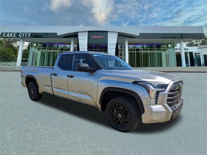 Used 2022 Toyota Tundra SR5 w/ SR5 Convenience Package