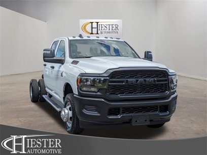 New 2024 RAM 3500 Tradesman w/ Convenience Group