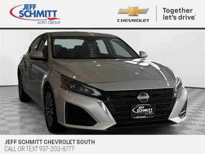 Used 2023 Nissan Altima 2.5 SV