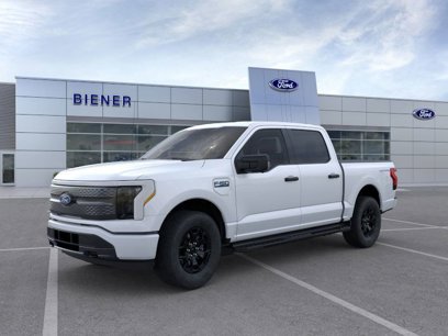 New 2025 Ford F150 Lightning XLT w/ Max Trailer Tow Package