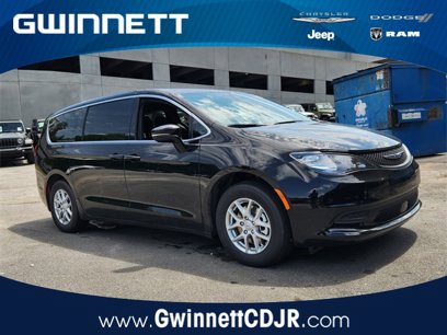 New 2025 Chrysler Voyager LX