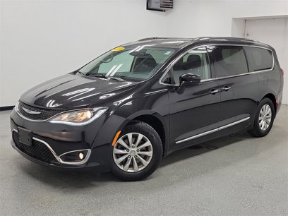 Used 2019 Chrysler Pacifica Touring-L