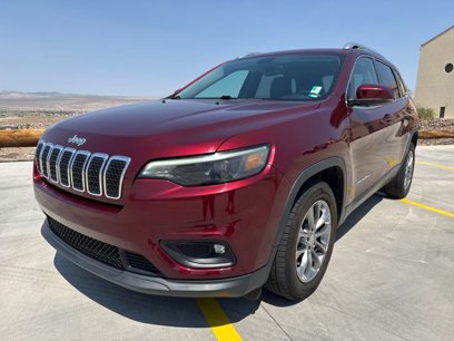 Used 2019 Jeep Cherokee Latitude Plus w/ Comfort/Convenience Group
