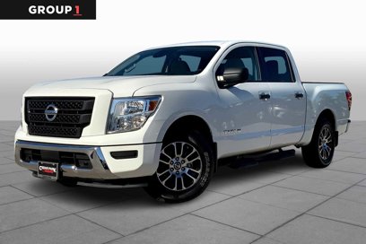 Used 2022 Nissan Titan SV