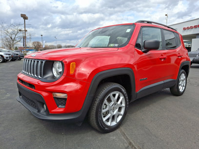 Certified 2022 Jeep Renegade Latitude w/ Convenience Group