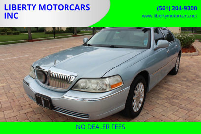 Used 2006 Lincoln Town Car Signature