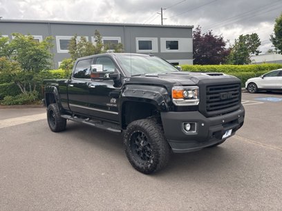 Used 2017 GMC Sierra 2500 SLT w/ Duramax Plus Package