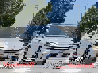 Used 2025 Toyota Camry XLE