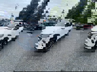 New 2025 Chevrolet Trax RS w/ Sunroof Package