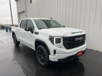New 2025 GMC Sierra 1500 Elevation w/ Preferred Package