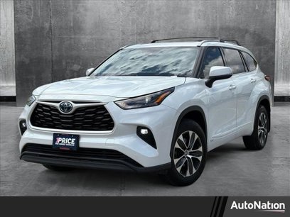 Used 2022 Toyota Highlander XLE