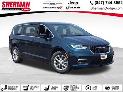New 2025 Chrysler Pacifica Select