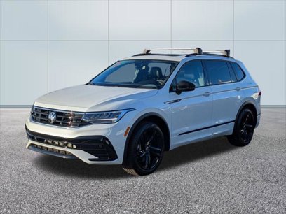 Certified 2024 Volkswagen Tiguan SE R-Line