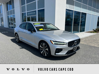 Used 2022 Volvo S60 B5 Momentum