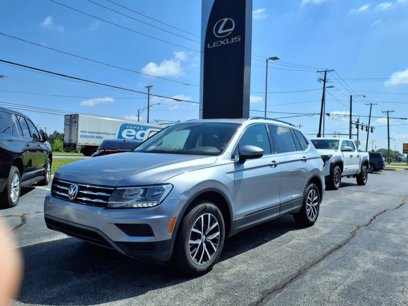 Used 2019 Volkswagen Tiguan SE w/ Panoramic Sunroof Package