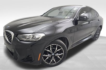 Used 2022 BMW X4 xDrive30i w/ M Sport Package 2