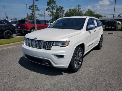 Used 2017 Jeep Grand Cherokee Overland