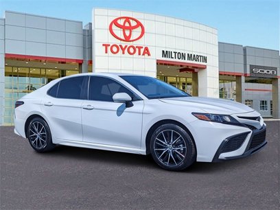 Used 2024 Toyota Camry SE
