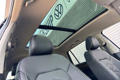 New 2025 Volkswagen Atlas SE