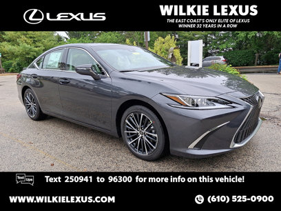New 2025 Lexus ES 300h w/ Premium Package