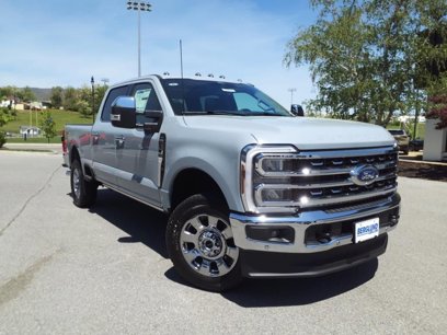 New 2025 Ford F350 Lariat