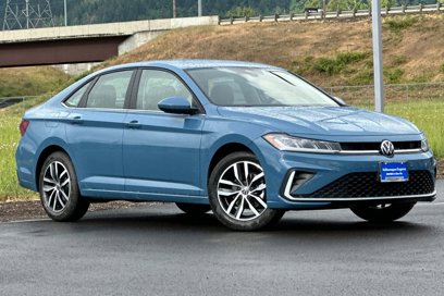 New 2025 Volkswagen Jetta SE