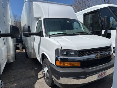 New 2024 Chevrolet Express 3500 w/ Power Convenience Package