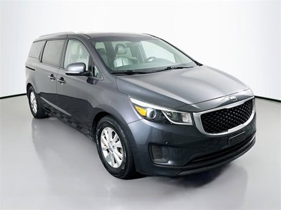 Used 2016 Kia Sedona LX w/ LX Essentials Premium Package