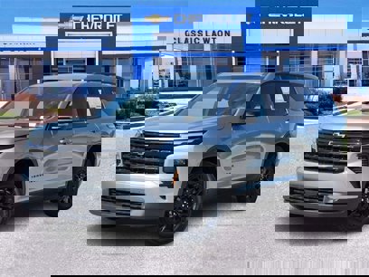 New 2025 Chevrolet Traverse LT w/ Enhanced Driving Package