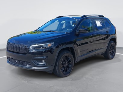 Used 2023 Jeep Cherokee Altitude Lux