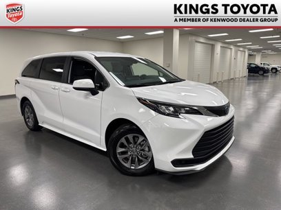 Certified 2025 Toyota Sienna LE