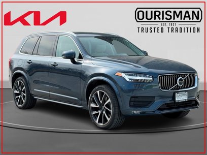 Used 2022 Volvo XC90 T6 Momentum w/ Climate Package