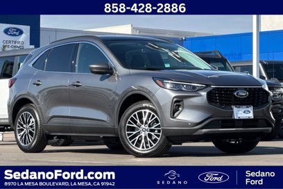New 2025 Ford Escape SE w/ PHEV Premium Package