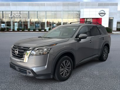 Certified 2022 Nissan Pathfinder SV
