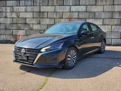 Used 2023 Nissan Altima 2.5 SV
