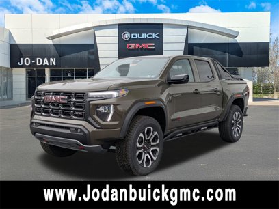 New 2025 GMC Canyon AT4 w/ Nightfall Edition