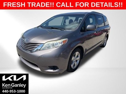 Used 2016 Toyota Sienna LE
