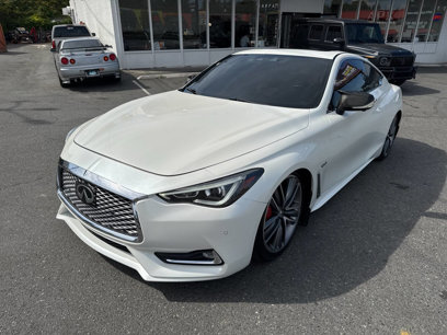 Used 2017 INFINITI Q60 Red Sport 400