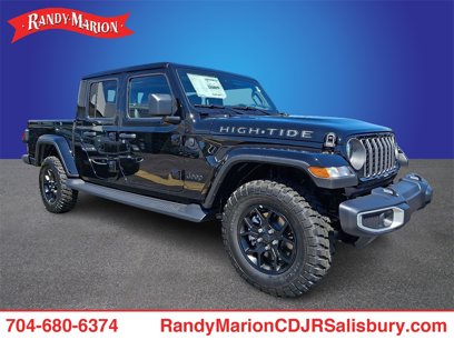 New 2025 Jeep Gladiator Sport