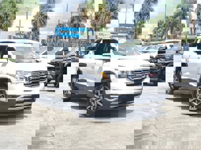 Used 2019 GMC Acadia SLE