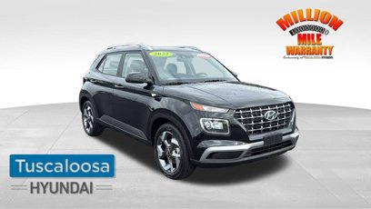 Used 2022 Hyundai Venue SEL w/ Cargo Package
