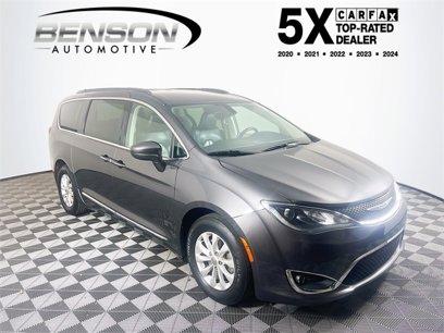 Used 2017 Chrysler Pacifica Touring-L