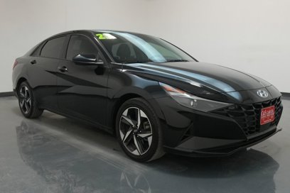 Used 2023 Hyundai Elantra SEL w/ Convenience Package