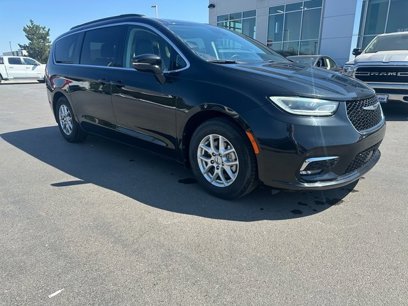 Used 2022 Chrysler Pacifica Touring-L