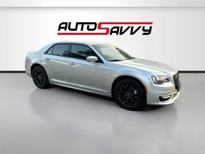 Used 2022 Chrysler 300 Touring L w/ Safetytec Plus Group