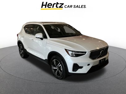 Used 2024 Volvo XC40 B5 Core