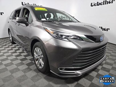 Certified 2024 Toyota Sienna Platinum