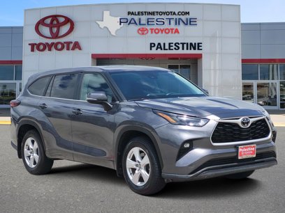 Used 2024 Toyota Highlander LE